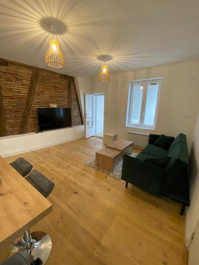 Logement Tout Equipe Layrac Zewnętrze zdjęcie